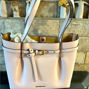 Michael Kors Amelia Pink Tote